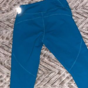 Zella crop leggings in electric blue size small